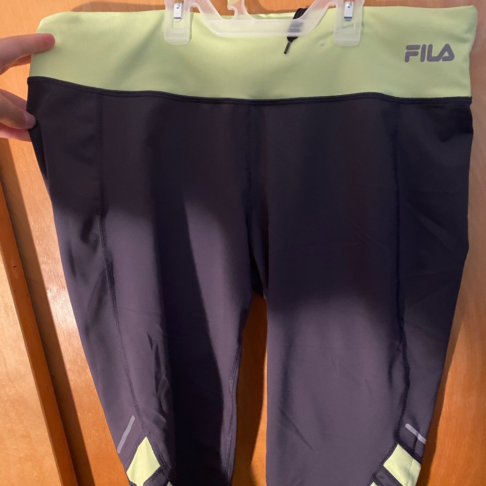TWO PAIRS OF CROPPED LEGGINGS!!